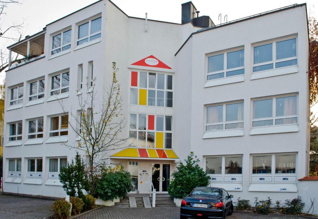 Hostel Nanina Gröbenzell 外观 照片